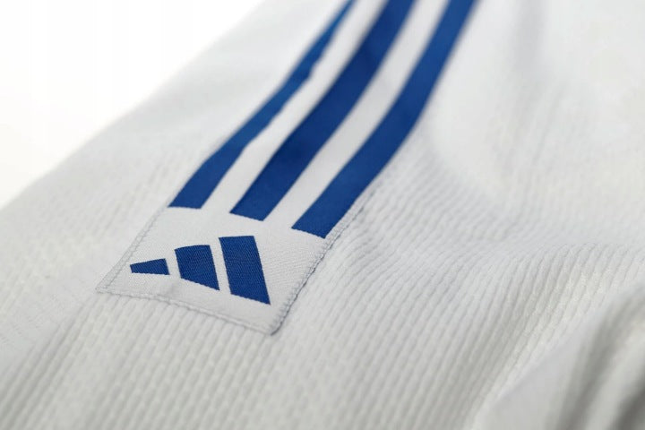 Adidas JU kimono z modrimi črtami Club 350 g, belo