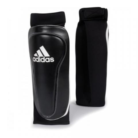Adidas chránič holení a priehlavkov Ultimax